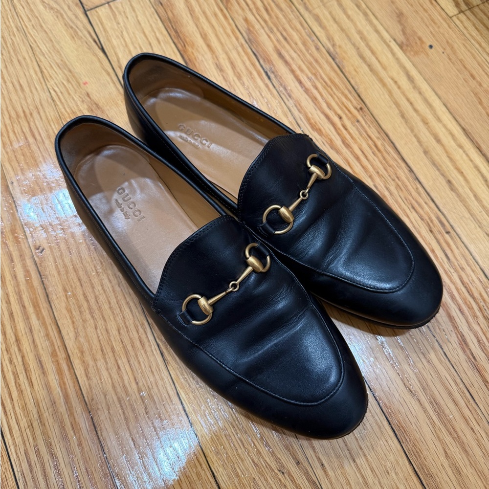 Gucci Black Leather Loafers with Gold Hardware